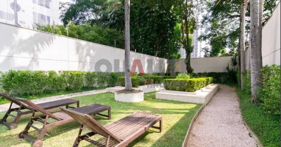 Apartamento duplex para locação na Vila Olímpia com lazer, ao lado do Shopping Vila Olimpia.