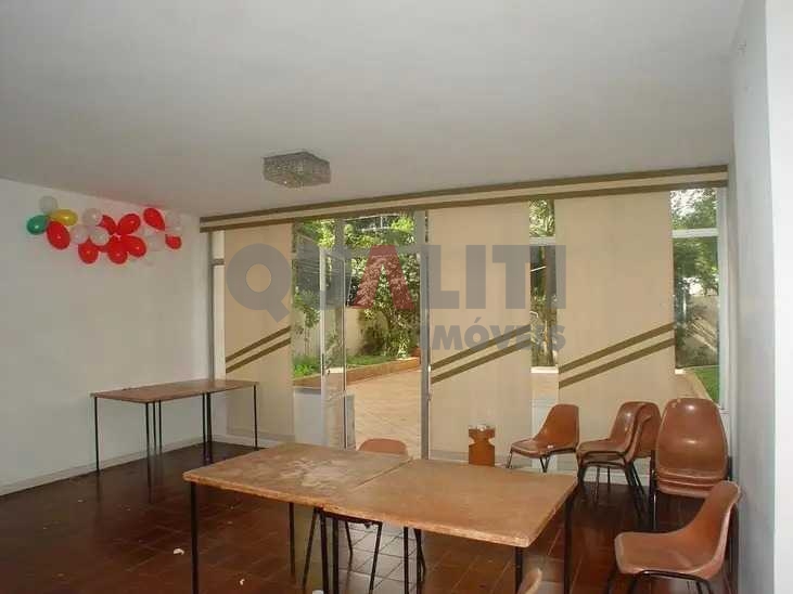 Excelente Apartamento no Campo Belo