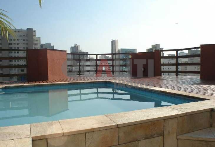 Apartamento para venda e locação no Itaim