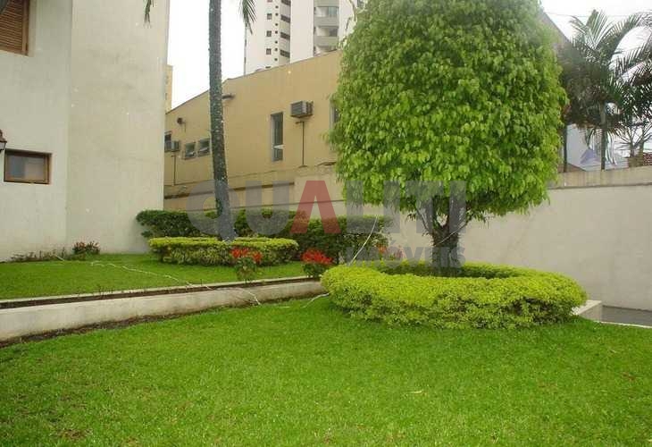 Cobertura triplex com um dormitório para locação em Moema São Paulo.