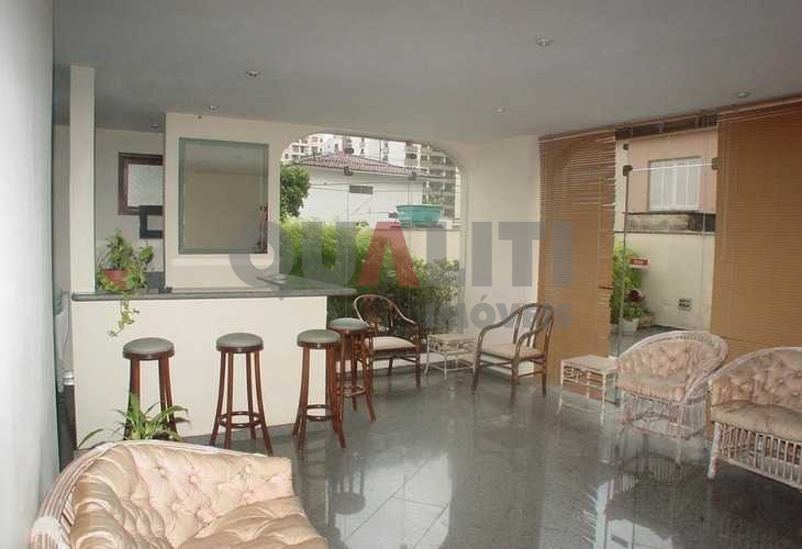 Cobertura triplex com um dormitório para locação em Moema São Paulo.