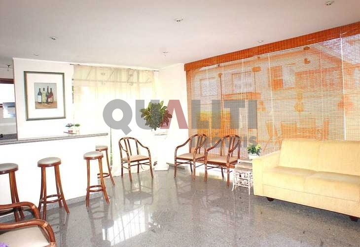 Cobertura triplex com um dormitório para locação em Moema São Paulo.