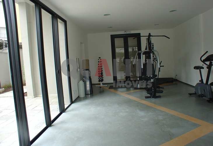 Apartamento com 2 dormitórios sendo 1 suíte para venda na Vila Olímpia