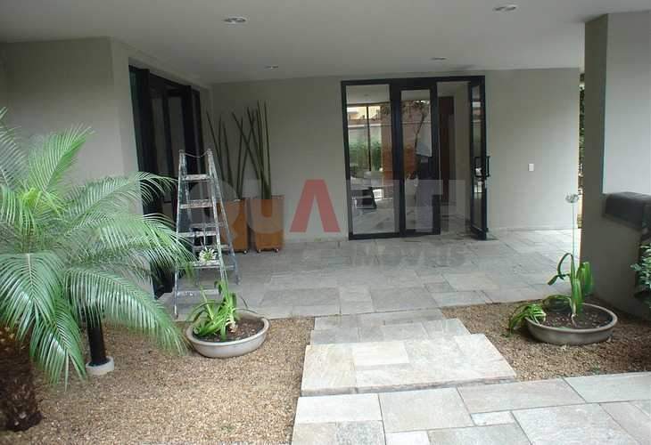 Apartamento com 2 dormitórios sendo 1 suíte para venda na Vila Olímpia