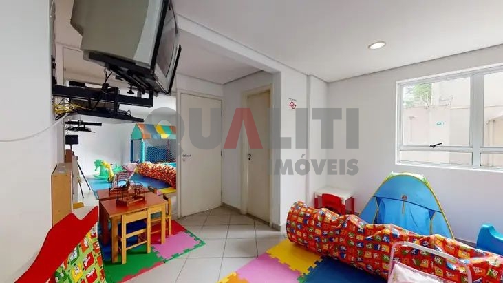 Apartamento para venda e locação com 116 m² reformado, mobiliado, 2 suítes, closet, varanda, 3 vagas no Campo Belo