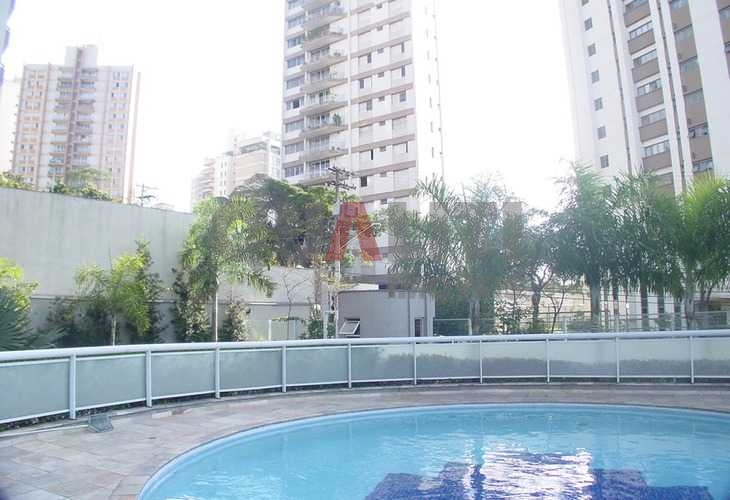 Apartamento para venda e locação com 116 m² reformado, mobiliado, 2 suítes, closet, varanda, 3 vagas no Campo Belo