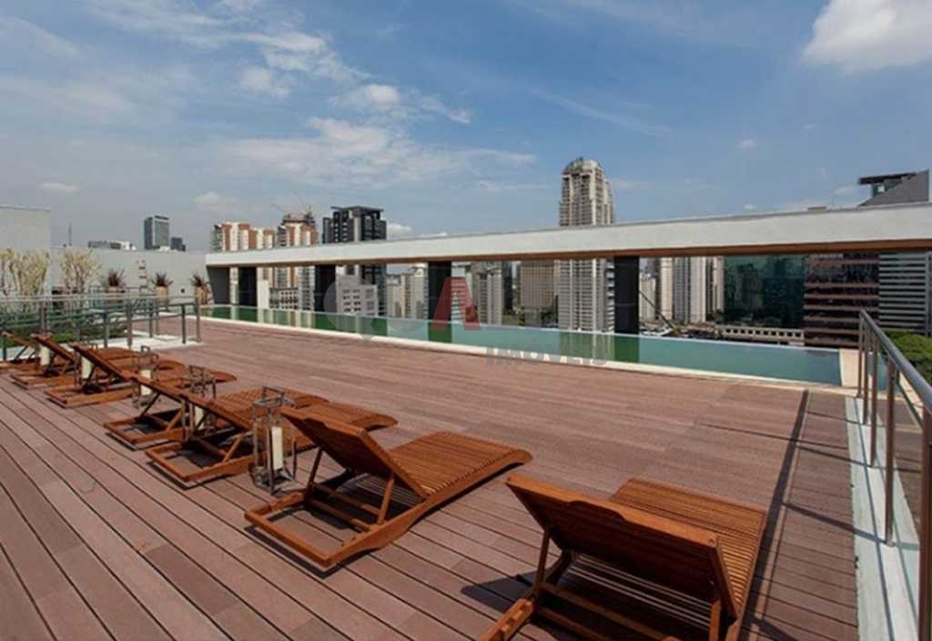 Apartamento de alto padrão, mobiliado, ao lado da Faria Lima, para venda na Vila Olímpia.