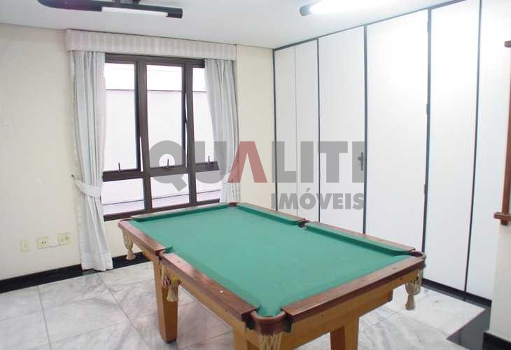 Apartamento semi-mobiliado com 45 m², 1 quarto e 1 vaga em Moema Pássaros