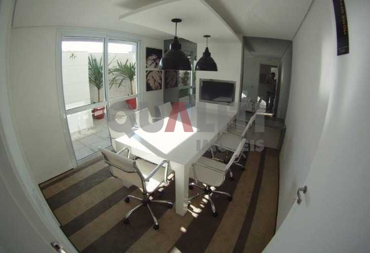 Apartamento a venda na Vila Olímpia com ampla varanda gourmet envidraçado, lazer completo, prédio novo.