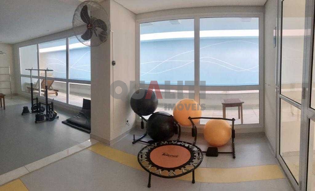 Apartamento a venda na Vila Olímpia com ampla varanda gourmet envidraçado, lazer completo, prédio novo.