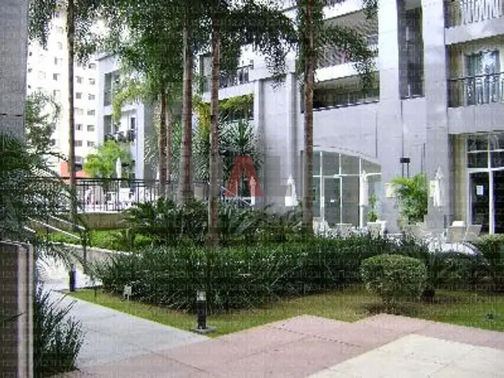Apartamento para Locação com 137 m², 3 quartos, 2 suítes, 3 garagens, Condomínio Luxo e Club, em Moema