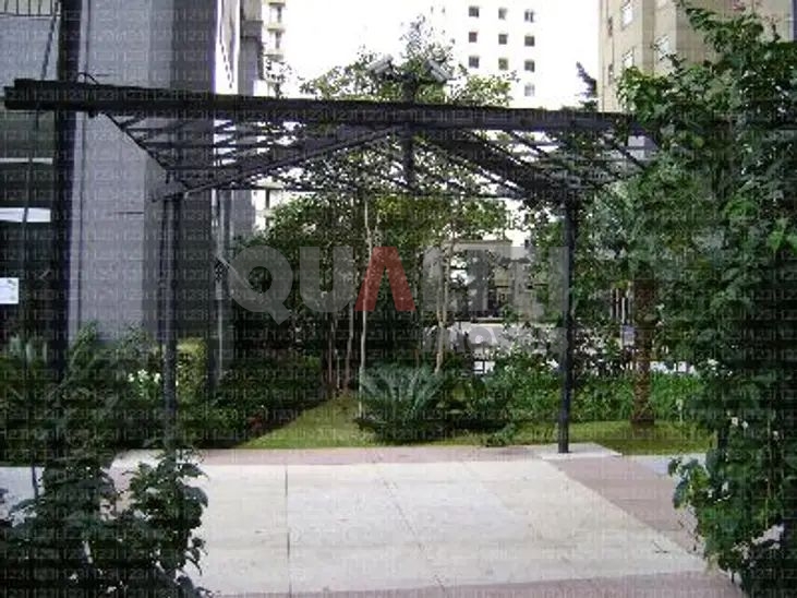 Apartamento para Locação com 137 m², 3 suítes, 3 garagens em Condomínio Luxo e Club, em Moema