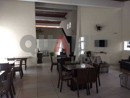 Apartamento com 3 dormitórios e 2 suites à Venda na Vila Olímpia.