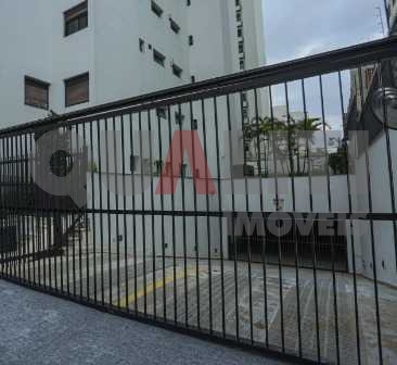 Apartamento Cobertura à Venda em Moema.