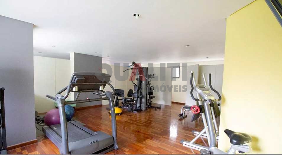 Apartamento Cobertura à Venda em Moema.