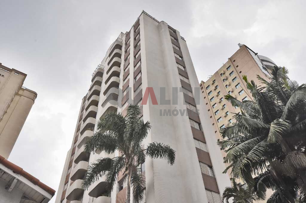 Cobertura duplex Moema para Venda com 3 domitórios, 1 suíte, 2 vagas com piscina na cobertura