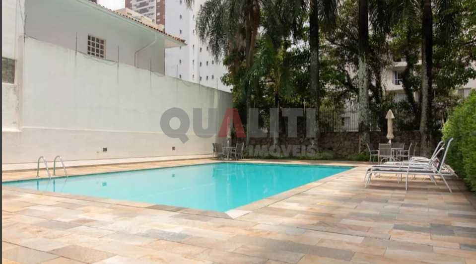 Apartamento para Venda com 210 m², 4 quartos, 2 suítes, 3 vagas, em Moema fora da rota.