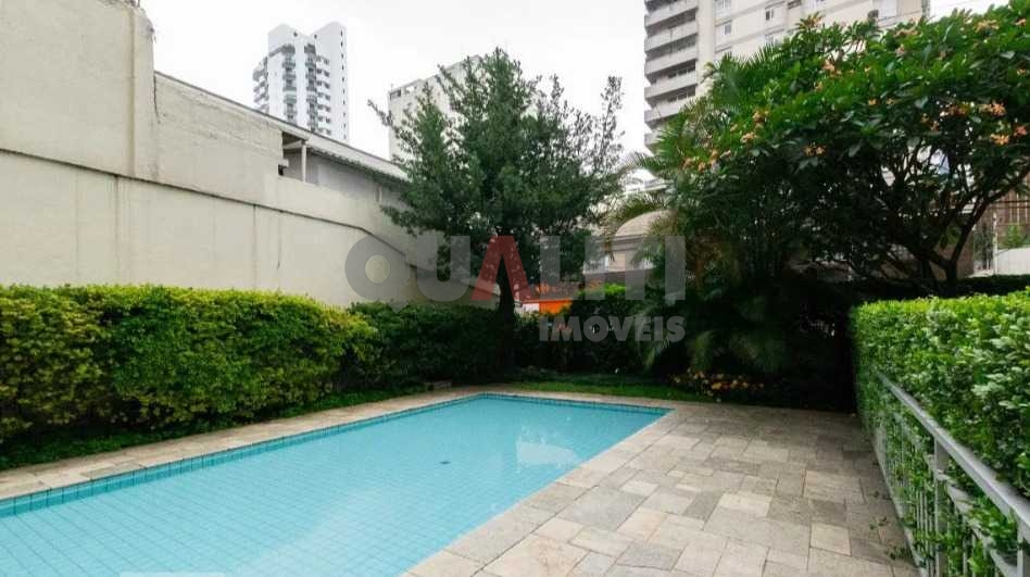 Apartamento à venda em Moema Pássaros.