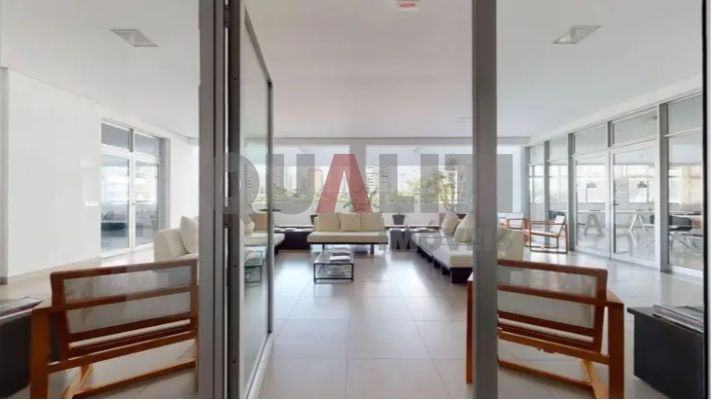 Apartamento com 94 m² para Venda, 2 quartos, 1 suíte, closet, varanda envidraçada e 2 vagas no Brooklin