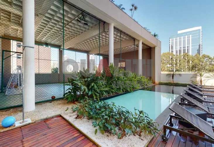 Apartamento com 94 m² para Venda, 2 quartos, 1 suíte, closet, varanda envidraçada e 2 vagas no Brooklin