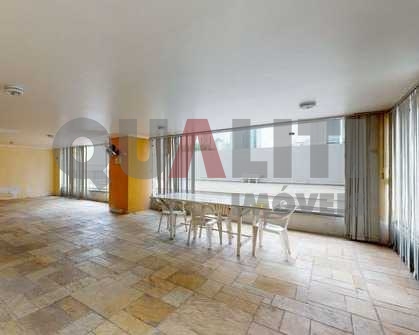 Apartamento para venda na Chácara Santo Antônio, próximo Metrô, moradia ou investimento, reformado, 2 dormitórios, 1 vaga, cond baixo, oportunidade!