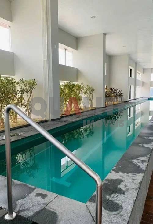 Apartamento mobiliado moderno no Brooklin Novo, com 1 dormitório, 1 vaga de garagem, depósito e lazer completo.