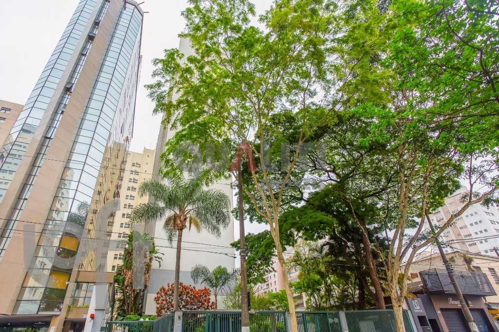 Apartamento a venda no Itaim Bibi 128m² 3 dorm 1 suíte, próximo Avenida Nove de Julho.
