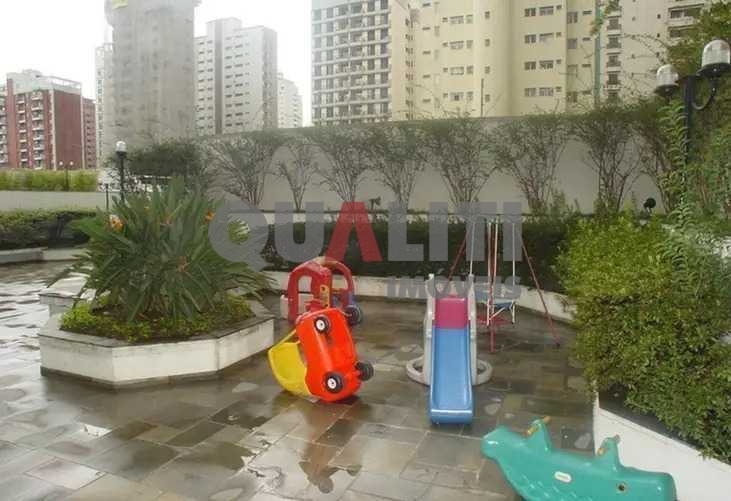 Apartamento á venda na Alameda dos Tupiniquins, 4 dormitórios, 3 suítes