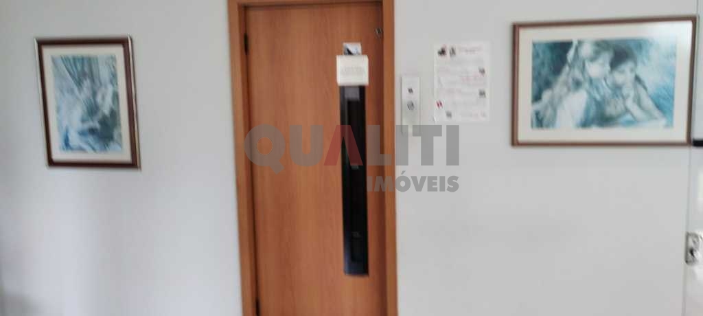 Apartamento à venda no Campo Belo, 3 dormitórios, 1 suíte, 2 vagas, torre única