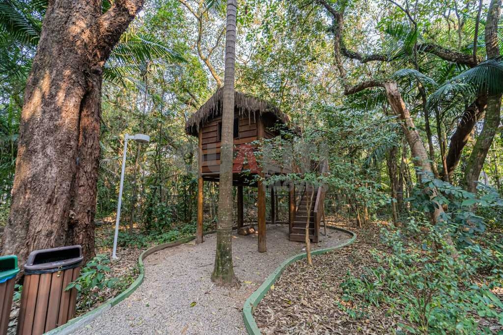 Apartamento à venda no Condomínio IEPE com 3 suítes, lazer completo, vista eterna para o São Paulo Golf clube