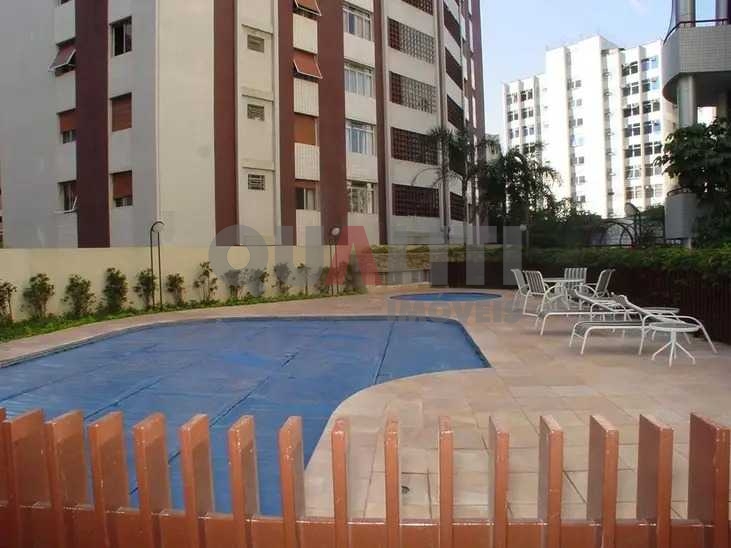 Apartamento duplex com 170 m², 4 dormitórios, 4 suítes, e 3 vagas de garagem no Itaim Bibi
