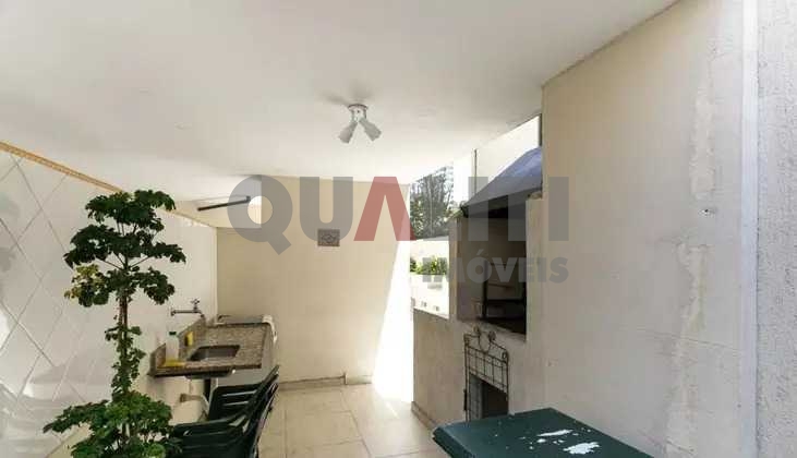 Apartamento com 62 m² para Venda e Locação com 2 dormitórios, 2 banheiros, 1 vaga, em Moema Pássaros