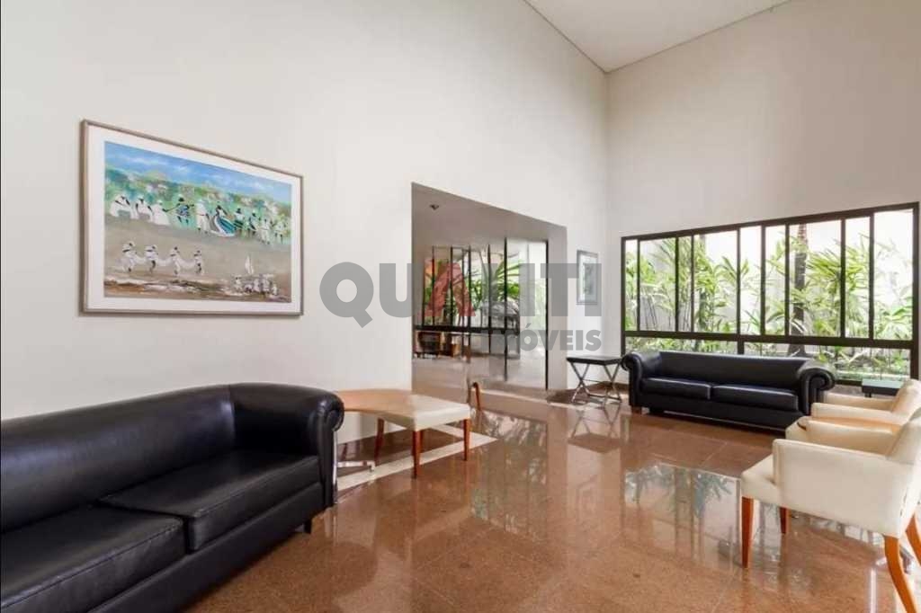 Apartamento com 280m² para Locação e Venda de alto padrão em Moema 4 quartos, 3 suítes, 4 vagas e piscina individual no apartamento.