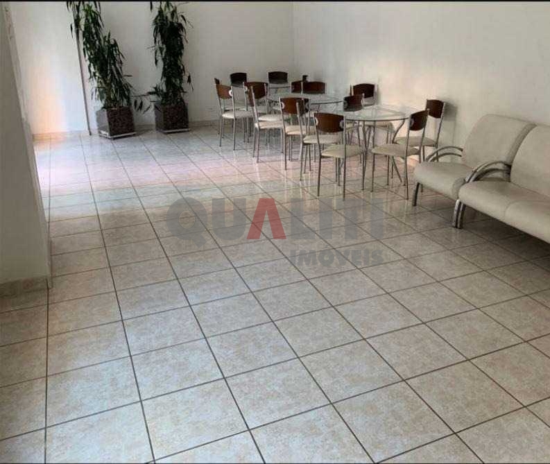 Apartamento à venda com 3 dormitórios, 1 suíte, 2 vagas no bairro Paraíso, um por andar
