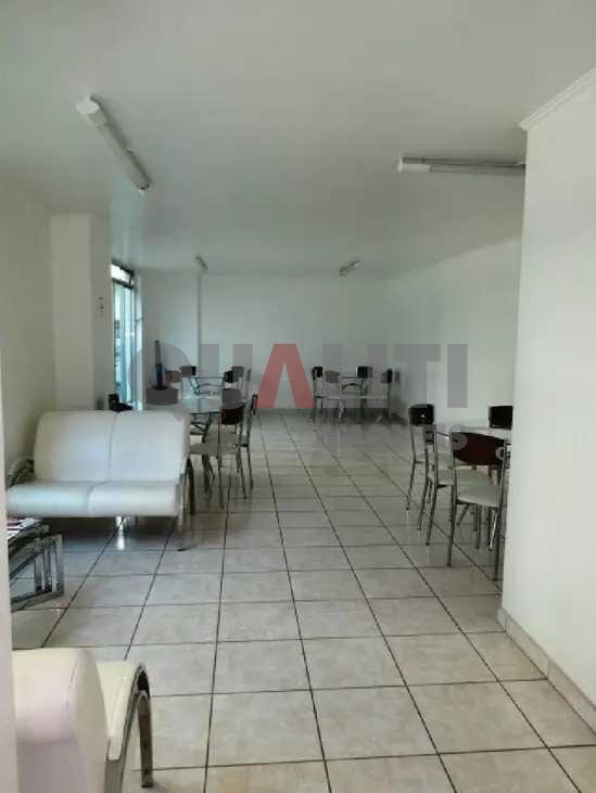 Apartamento à venda com 3 dormitórios, 1 suíte, 2 vagas no bairro Paraíso, um por andar