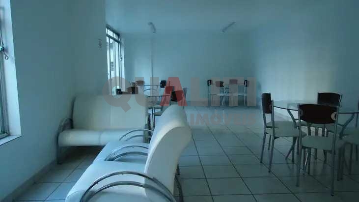 Apartamento à venda com 3 dormitórios, 1 suíte, 2 vagas no bairro Paraíso, um por andar
