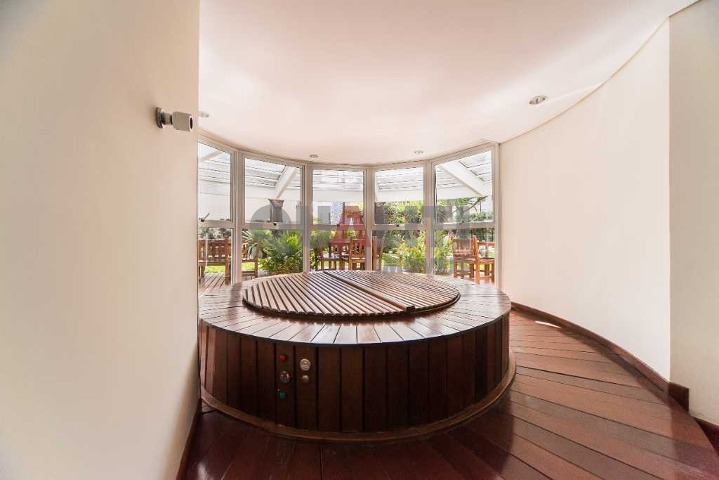Apartamento mobiliado para locação com 104 m² em Moema próximo ao Parque Ibirapuera