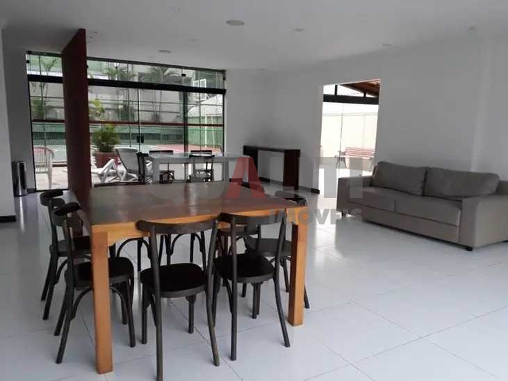 Apartamento à venda no Campo Belo, 3 dormitórios, suíte, 2 vagas, 125m