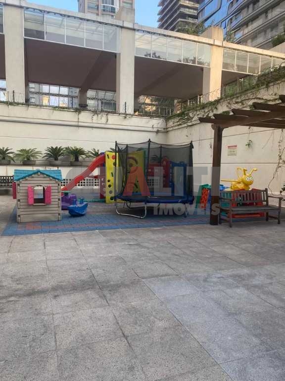 Apartamento com 3 suítes de Alto Padrão Lazer Completo a venda em Itaim Bibi