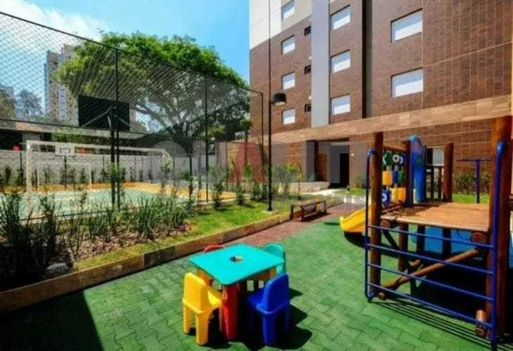 Cobertura para venda com 280 m², 3 suítes, 1 master, closet, piscina, varanda gourmet, 4 vagas no Campo Belo com área de lazer incrível!