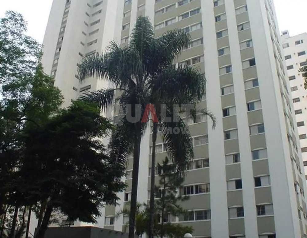 Apartamento Amplo com 4 suítes à venda no Campo Belo