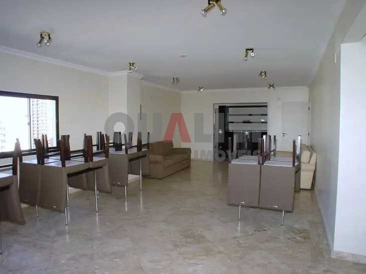 Apartamento com 3 dormitórios e 1 suíte para venda e locação no Campo Belo.
