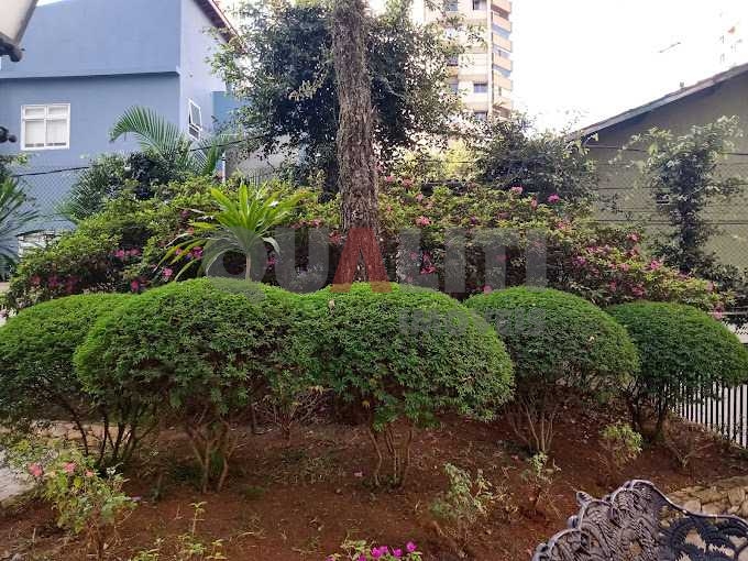 Apartamento com 74 m², 2 dormitórios, 1 suíte, totalmente reformado para venda em Moema Pássaros.
