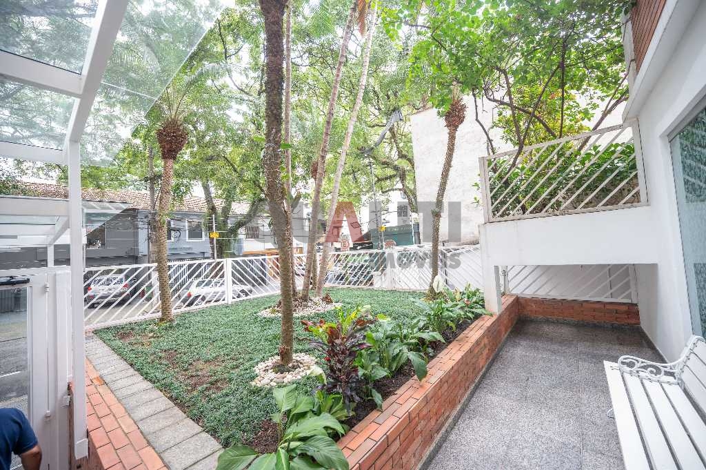 Apartamento para Venda em Moema, 58 m², 2 quartos, 1 vaga e lazer.