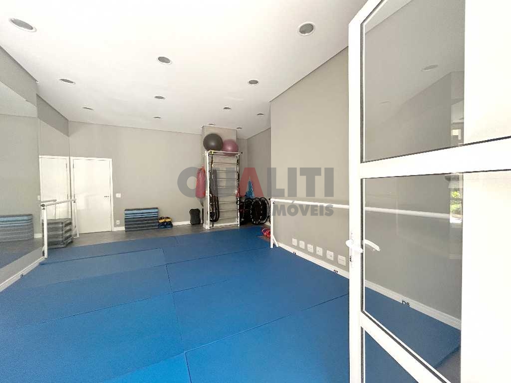 Apartamento com 123 m², 3 quartos , 1 suíte, varanda gourmet, em Condomínio Club para venda no Campo Belo