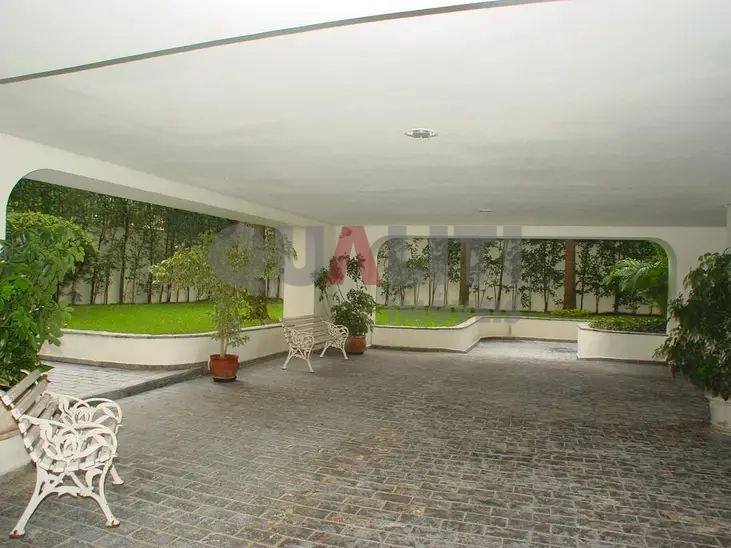 Apartamento para locação em Moema, fora da rota, com 110 m², 3 dormitórios, lavabo, terraço, lazer, 2 vagas, oportunidade!!