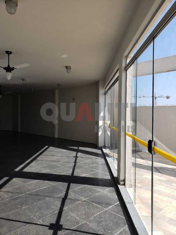 Apartamento para venda em Moema, próximo ao Metrô, com 1 dormitório, terraço, 1 vaga, lazer e condomínio baixo, oportunidade!