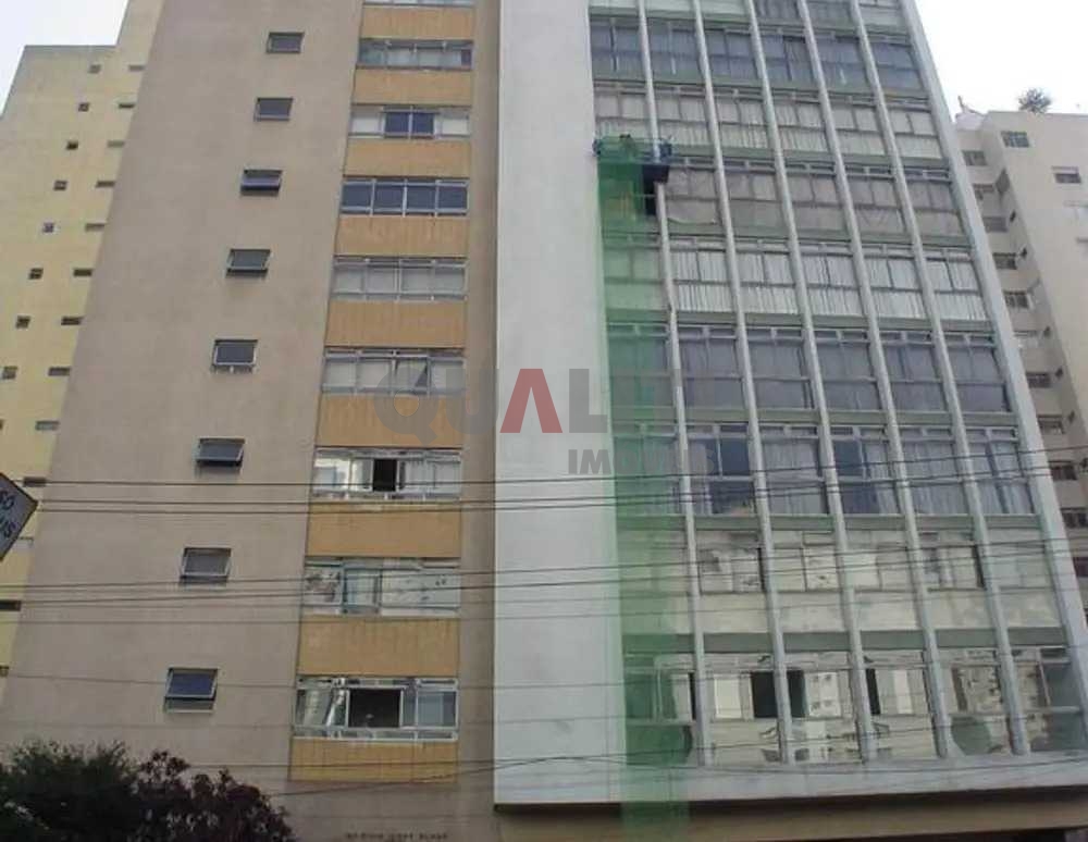 Excelente apartamento no Jardim Paulista para Venda com 251m², 3 quartos, suíte master, closet e 2 vagas de garagem.