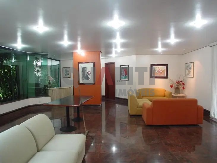 Apartamento para venda 160 m², 4 quartos, 1 suíte, sacada, 2 vagas em Moema Pássaros