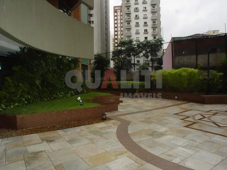 Apartamento para venda 160 m², 4 quartos, 1 suíte, sacada, 2 vagas em Moema Pássaros